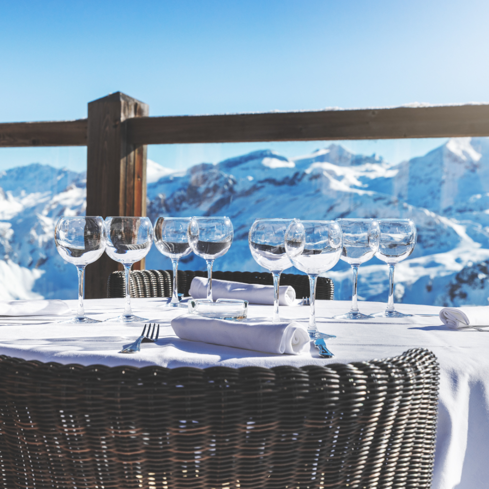 Eten op de piste: culinaire ervaringen in skigebieden