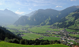 Busreis naar Hippach im Zillertal in Oostenrijk